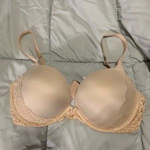 36DD Victoria Secret Bra